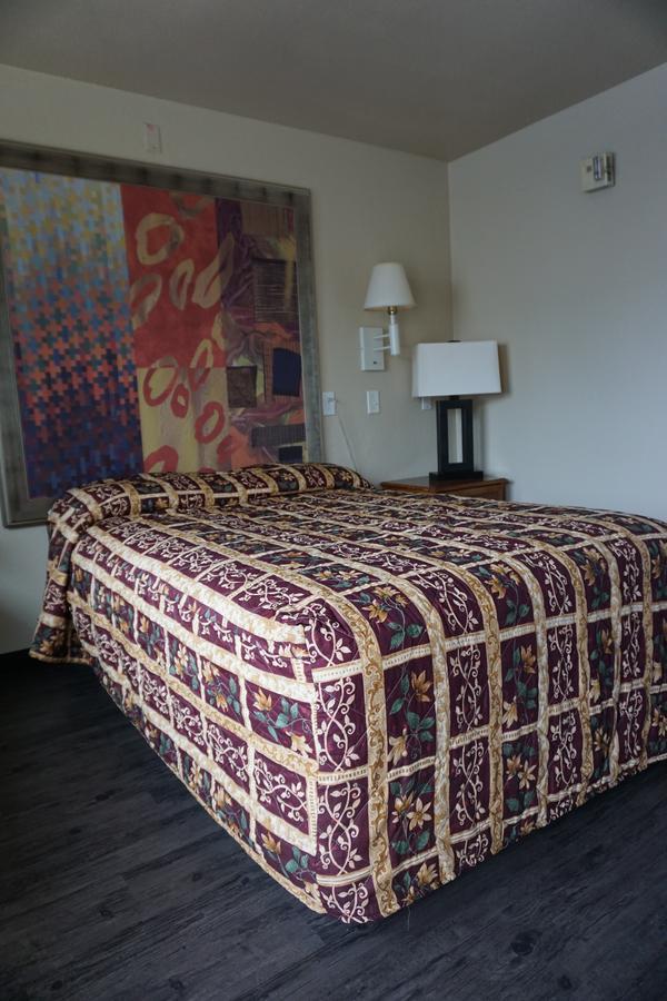 Econo Lodge San Antonio Northeast I-35 Екстер'єр фото